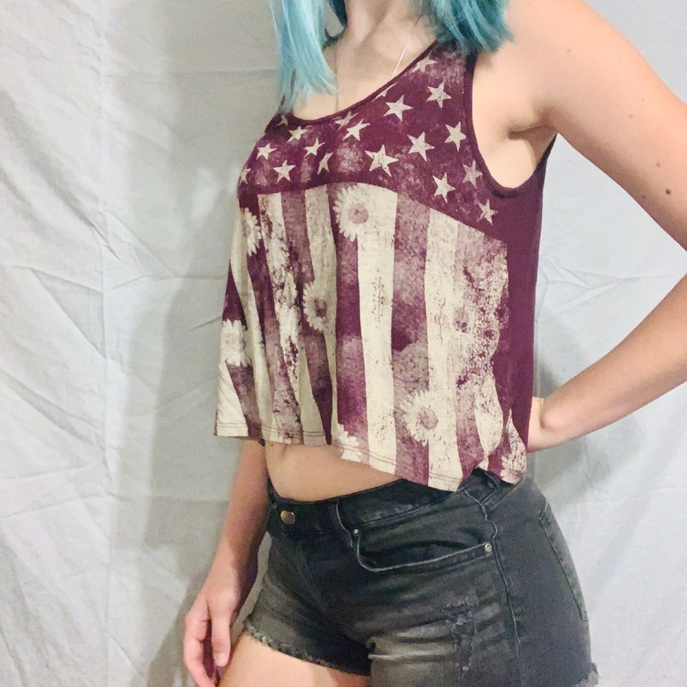 tank top! Purple/cream color American flag print.